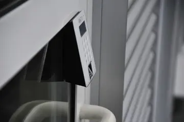 IT-Sicherheit Köln – digitales TürschlossZylinder für Zugriffsschutz & Compliance IT-Sicherheit Köln – digitales Türschloss/Zylinder für Zugriffsschutz & Compliance